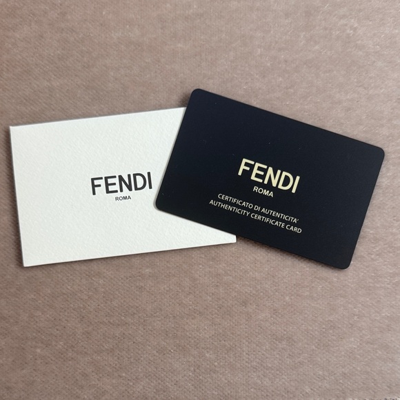 FENDI Round Cat-Eye Rim Sunglasses – Made in Italy ✨ - Picture 4 of 16